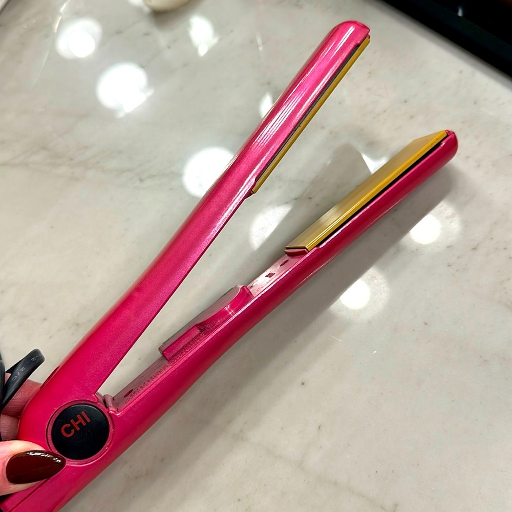 Pink Chi Straightner
